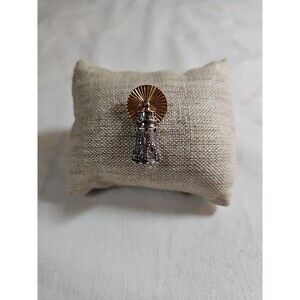 Avon light house pin